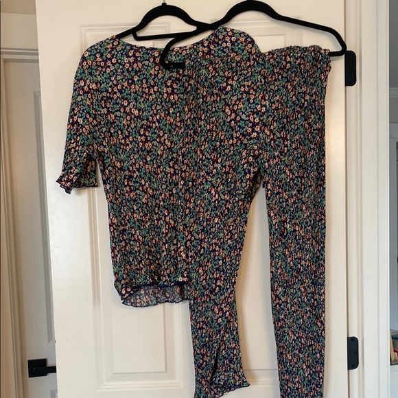 Dressed in LALA Multicolor Floral pant set - Picture 1 of 4